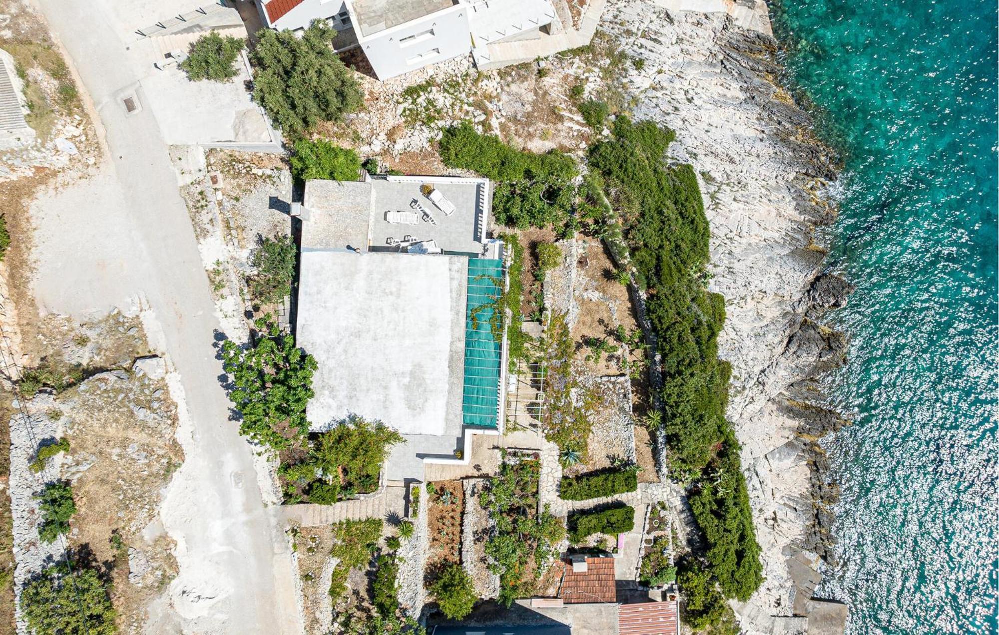 Stunning Home In Crnja Luka With Wifi Prigradica Ngoại thất bức ảnh